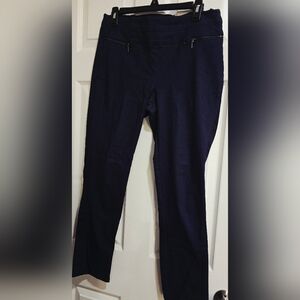 Womens's Navy Capri  Pants